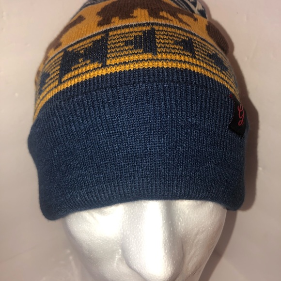 Beanie NWT GIANT GARMENTS BLUE / mustard color WITH BEAR print - Picture 6 of 8